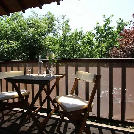 Brives-charensac, 2 Pieces, 3 Personnes - Fr-1-582-180 *